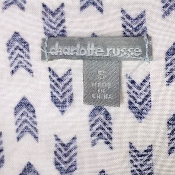 Charlotte Russe | Arrow Tie Front Shirt - Picture 2 of 5